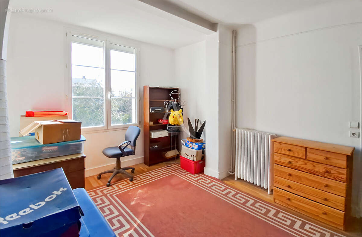Maison à SURESNES
