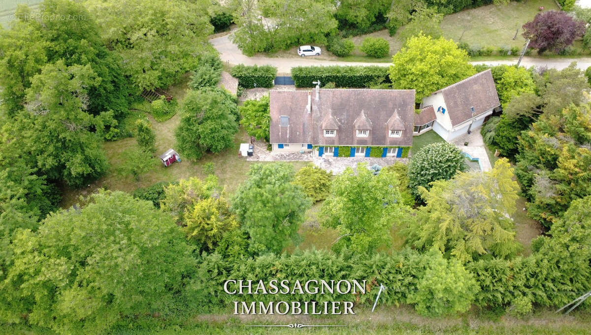 Maison à YZEURE