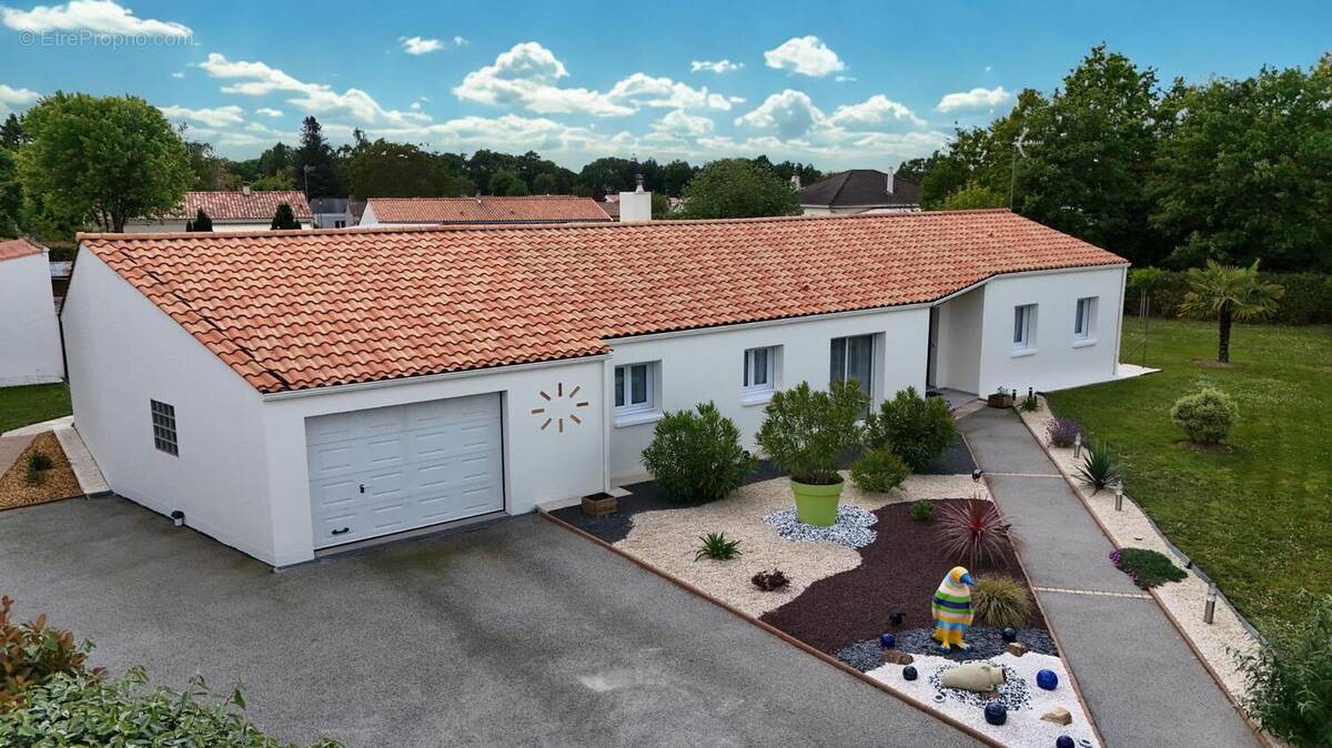 Photo 1 - Maison à LANDERONDE
