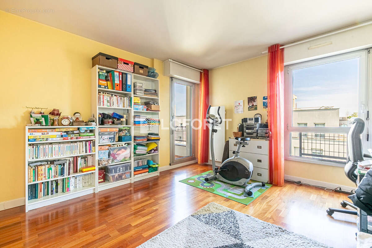Appartement à LE KREMLIN-BICETRE