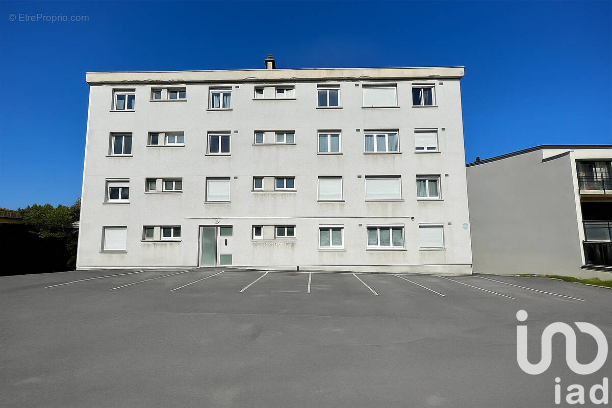 Photo 1 - Appartement à TINQUEUX
