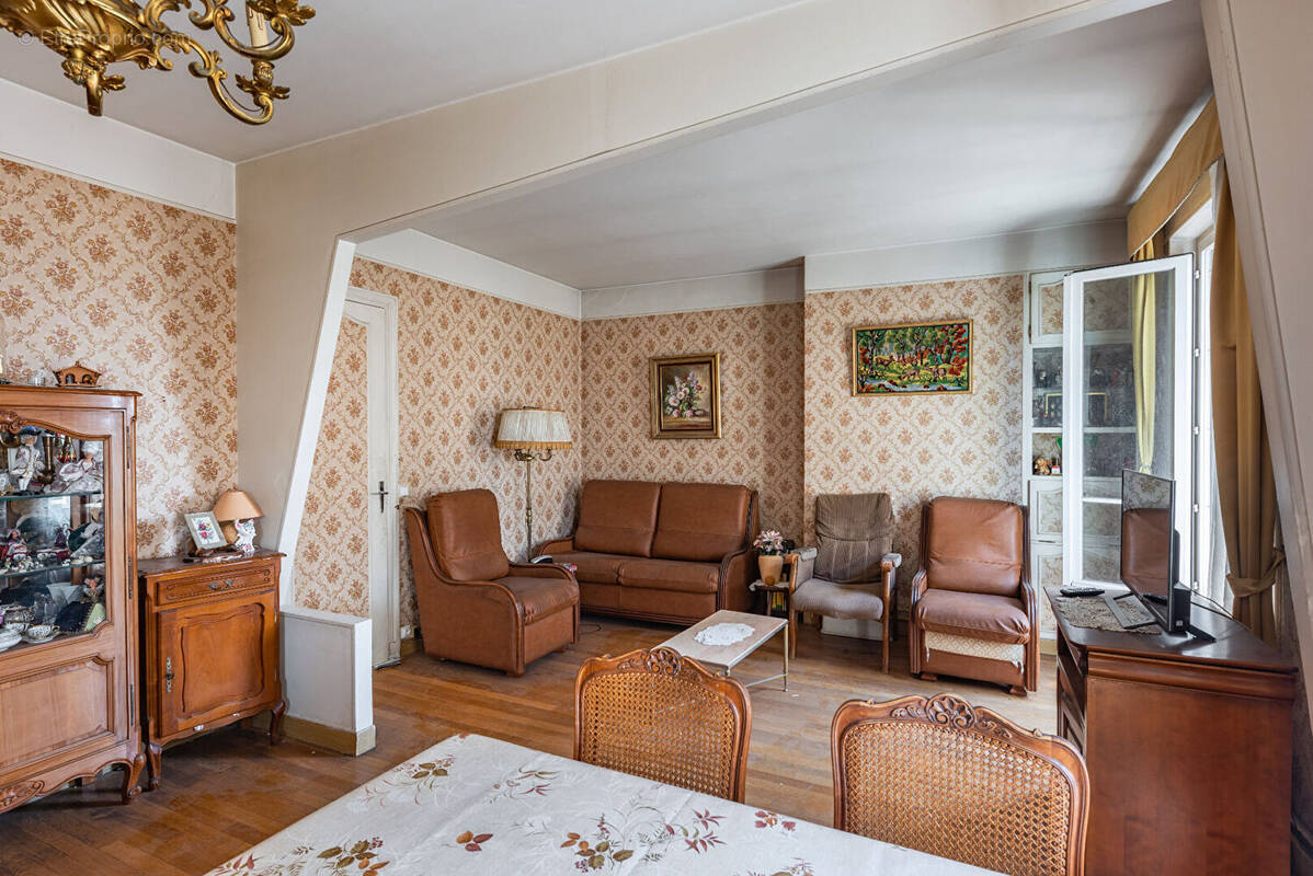 Appartement à PARIS-20E