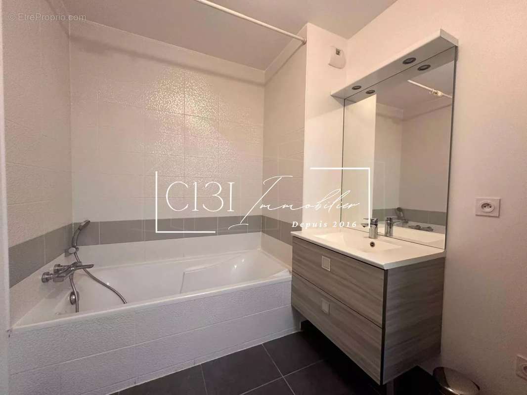 Appartement à AIX-EN-PROVENCE
