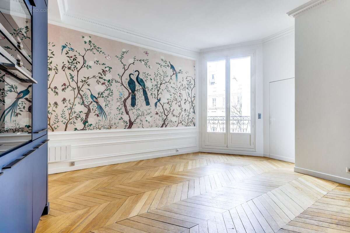 Appartement à PARIS-8E