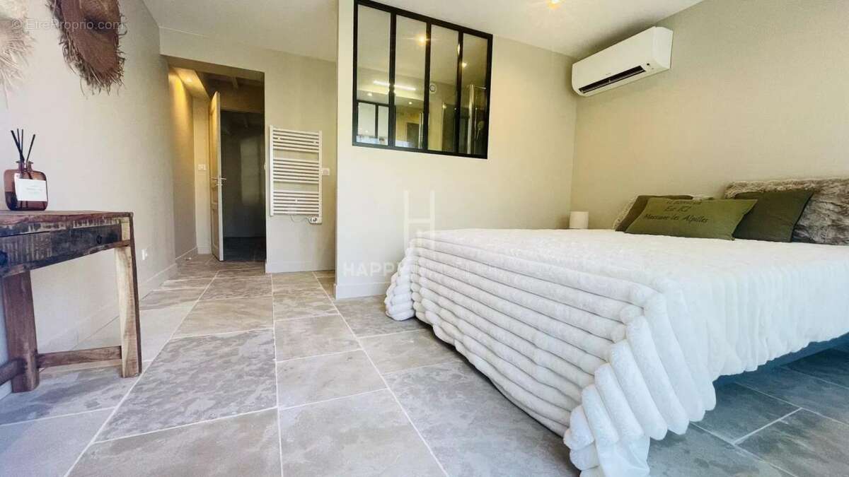 Maison à MAUSSANE-LES-ALPILLES