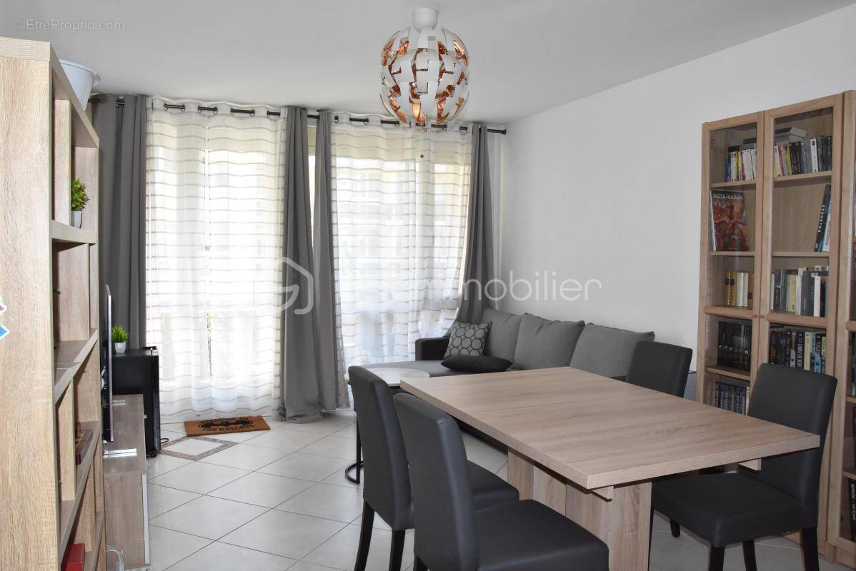 Appartement à LES ULIS