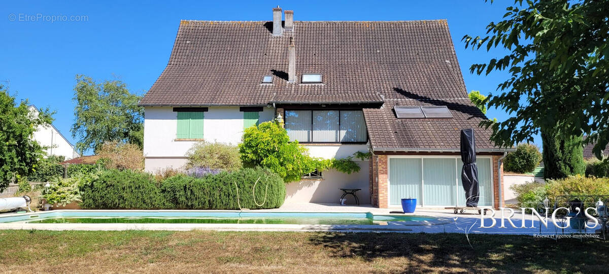 Maison à PLAIMPIED-GIVAUDINS