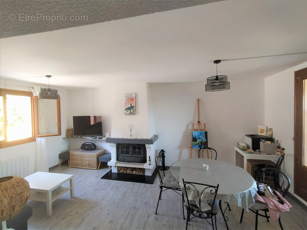 Appartement à CARQUEIRANNE