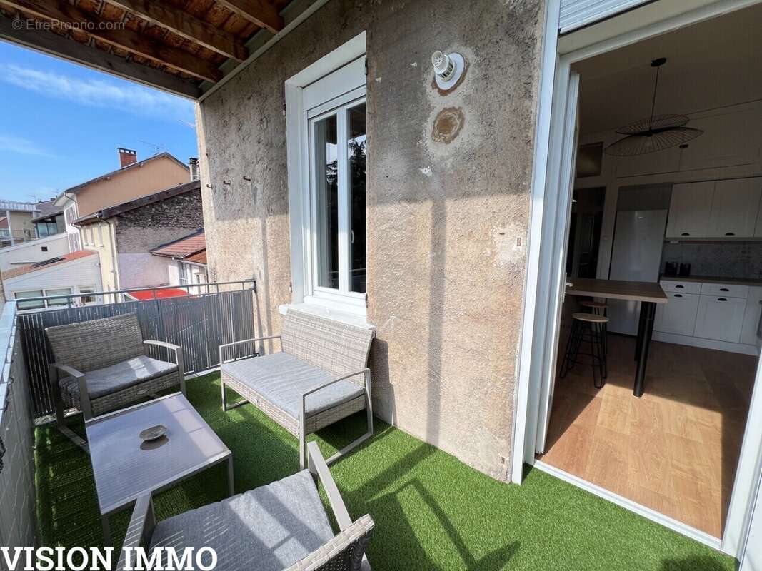 Appartement à RIVES