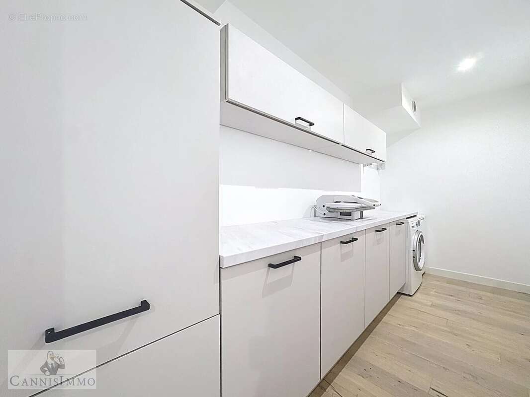 Appartement à MANDELIEU-LA-NAPOULE