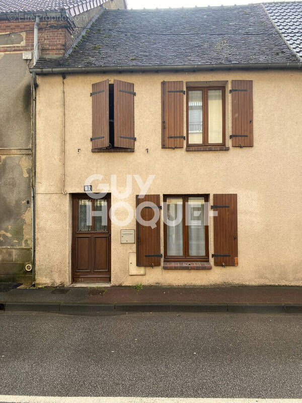 Maison à CROTH
