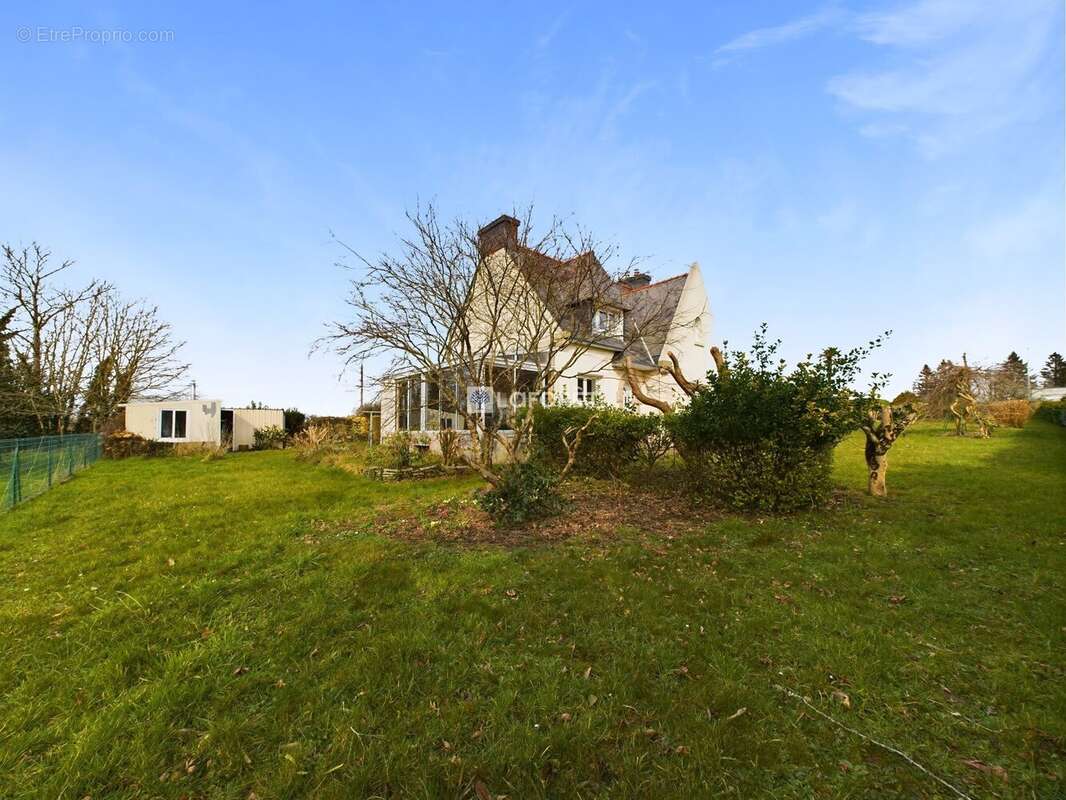 Maison à PLOMELIN