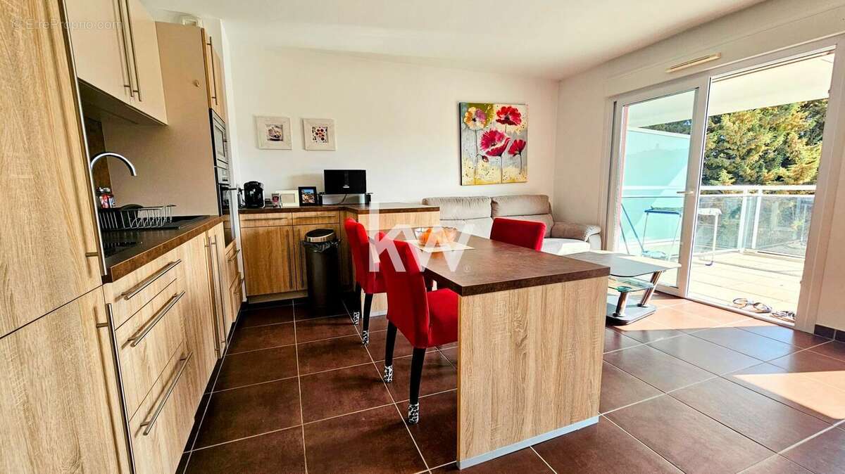Appartement à VALLAURIS