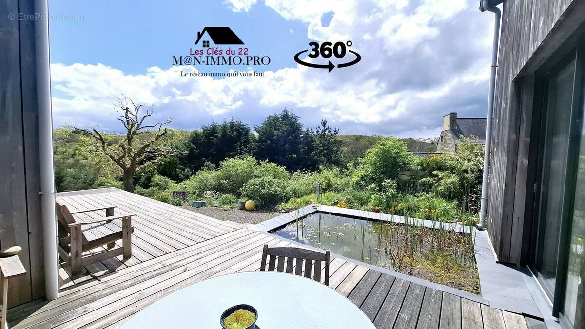Maison à TREDREZ-LOCQUEMEAU