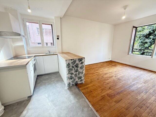 Appartement à MAISONS-ALFORT
