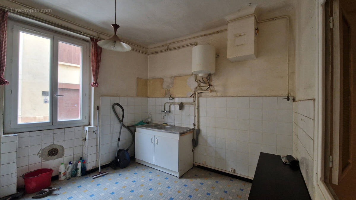 Appartement à PIERRE-BENITE