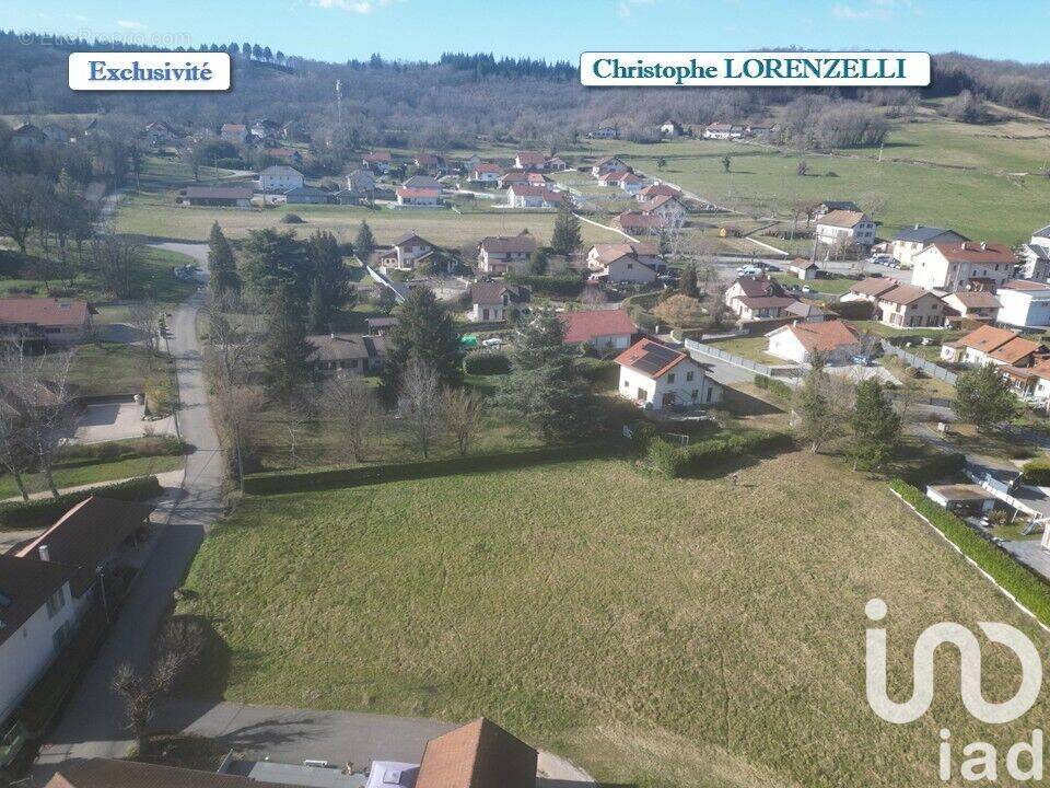 Photo 1 - Terrain à SAINT-PIERRE-DE-CURTILLE