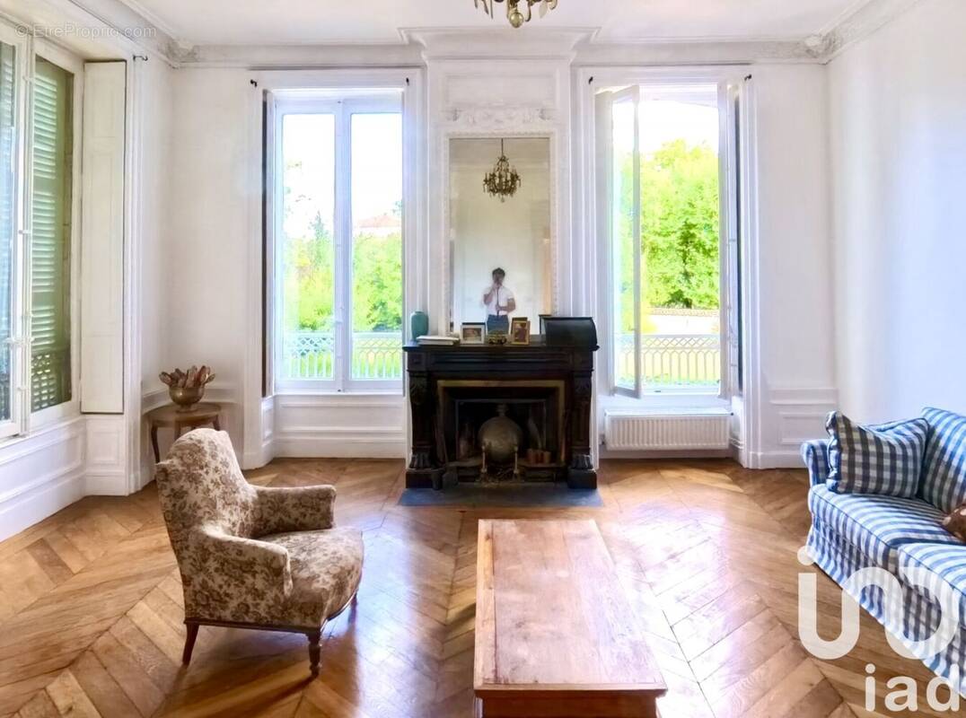 Photo 1 - Maison à CHAZAY-D&#039;AZERGUES