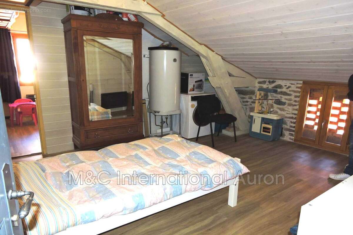 Appartement à SAINT-ETIENNE-DE-TINEE