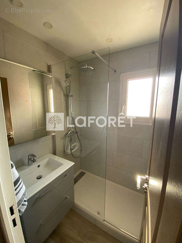 Appartement à SIX-FOURS-LES-PLAGES