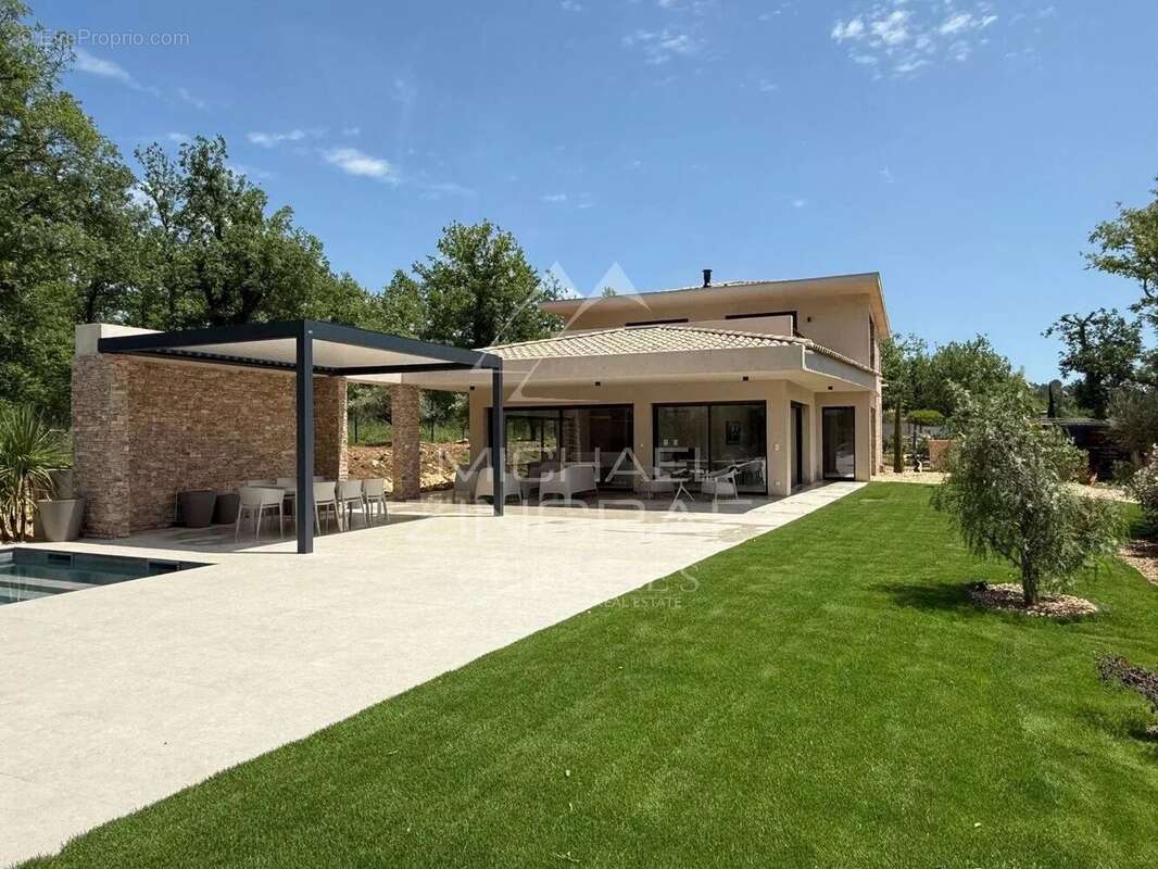 Maison à FAYENCE