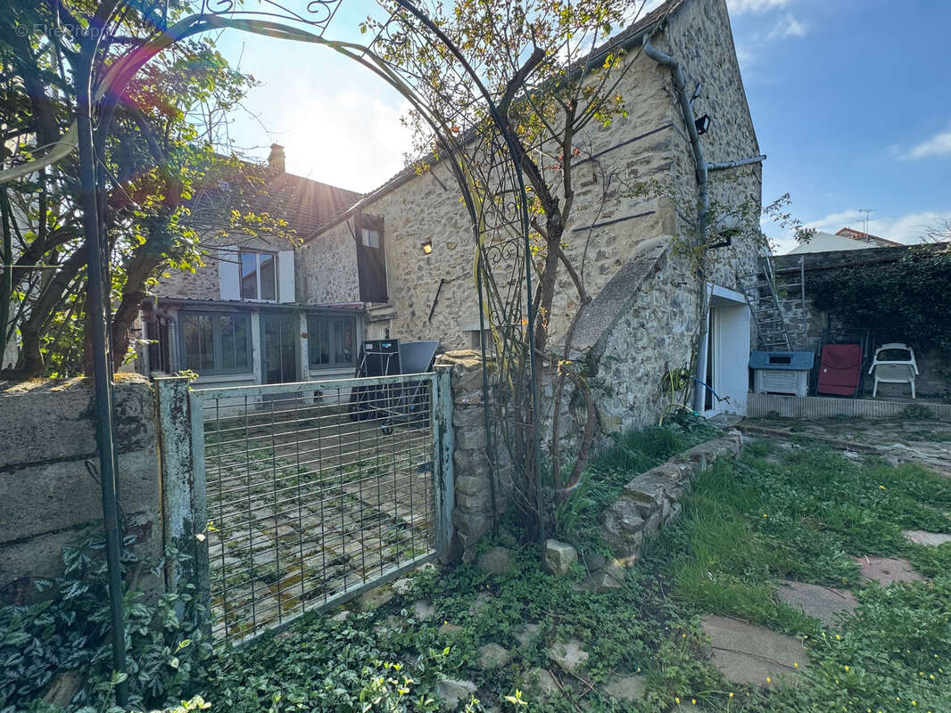 Maison à PLAILLY