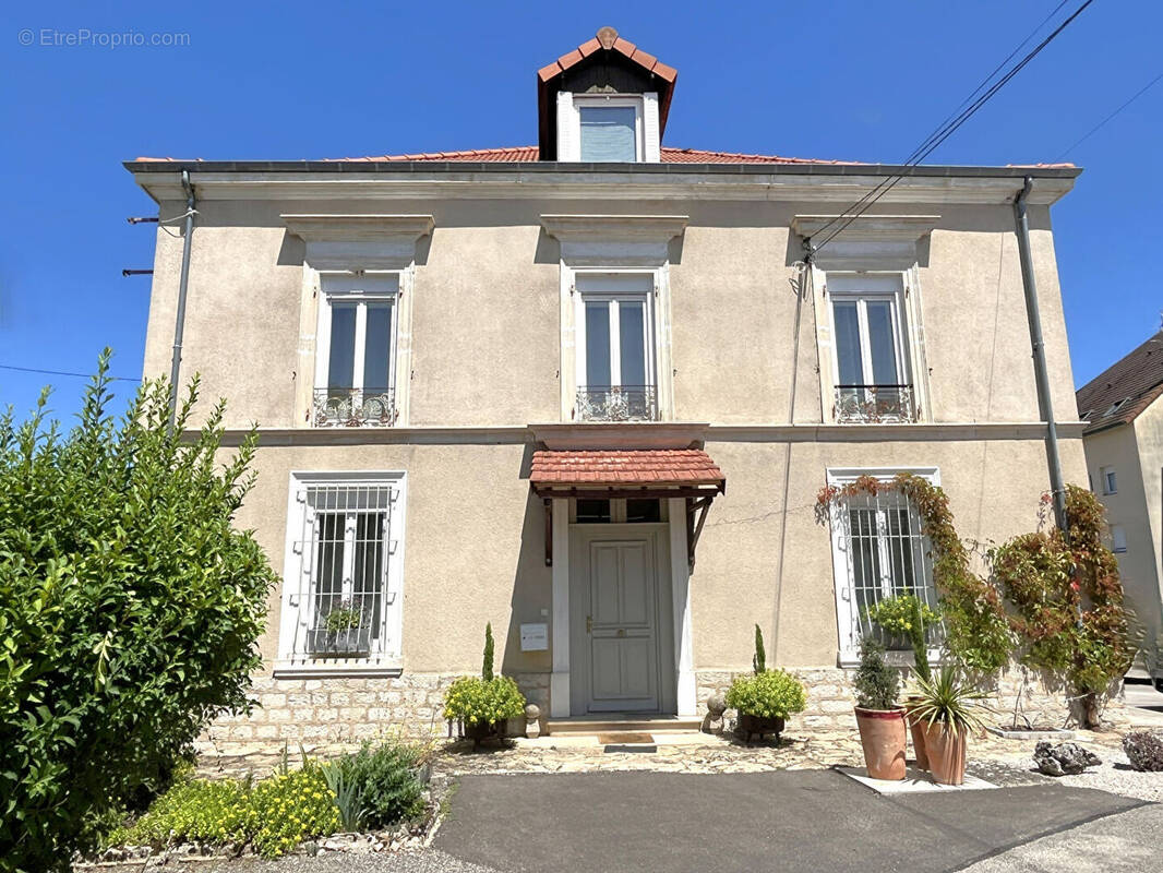 Maison à LOUHANS