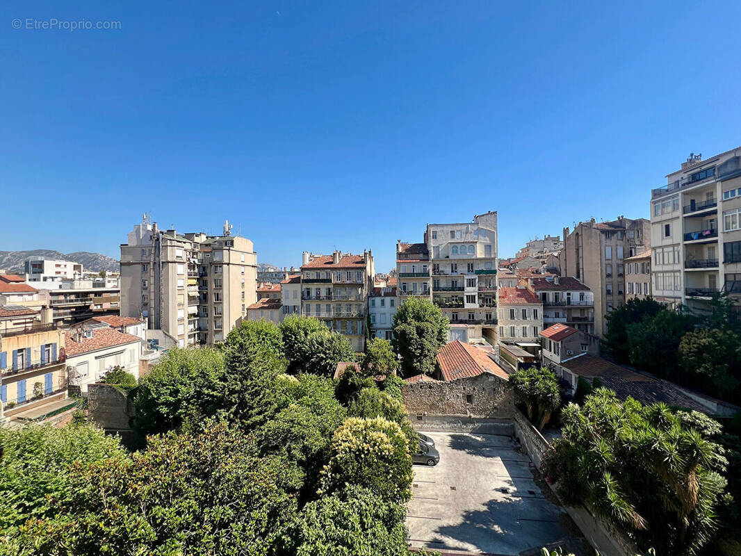 Appartement à MARSEILLE-8E
