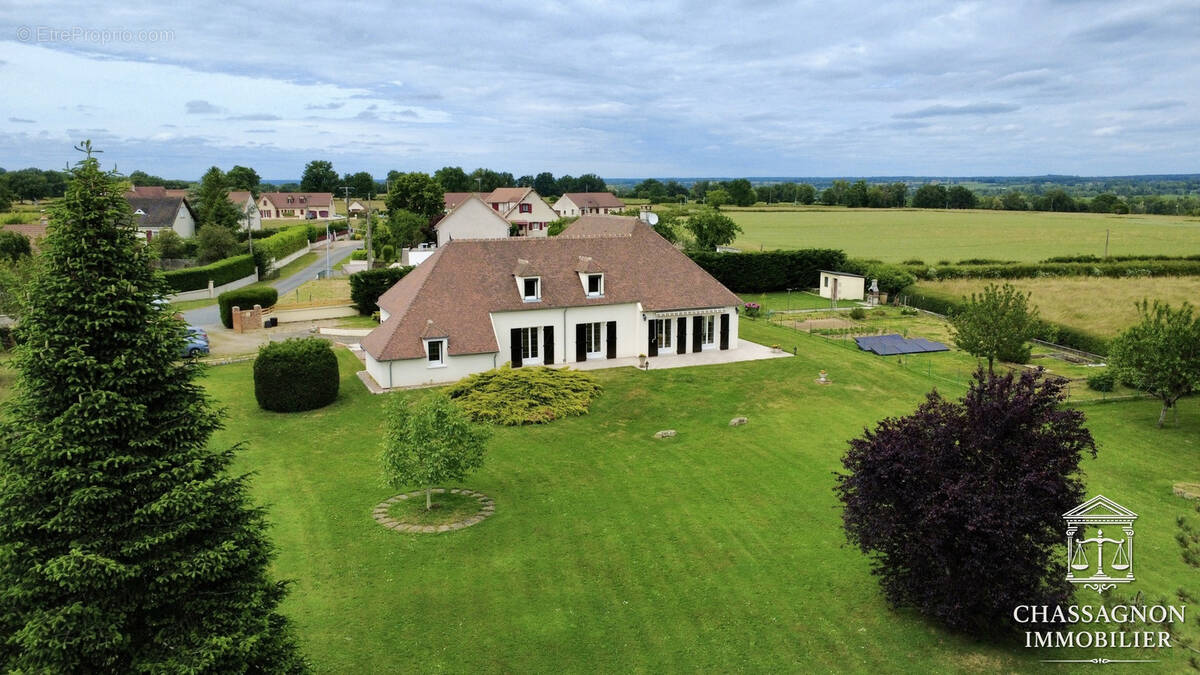 Maison à MOULINS