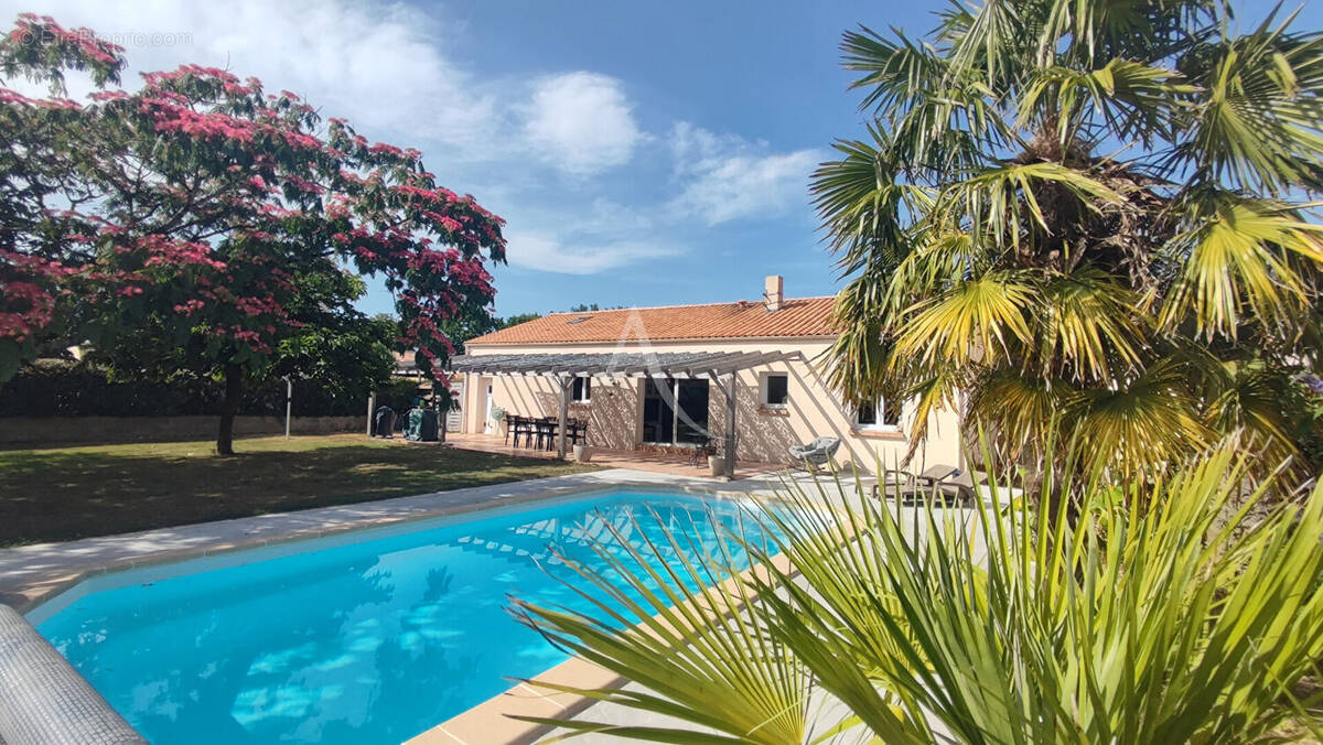 Maison à LE POIRE-SUR-VIE