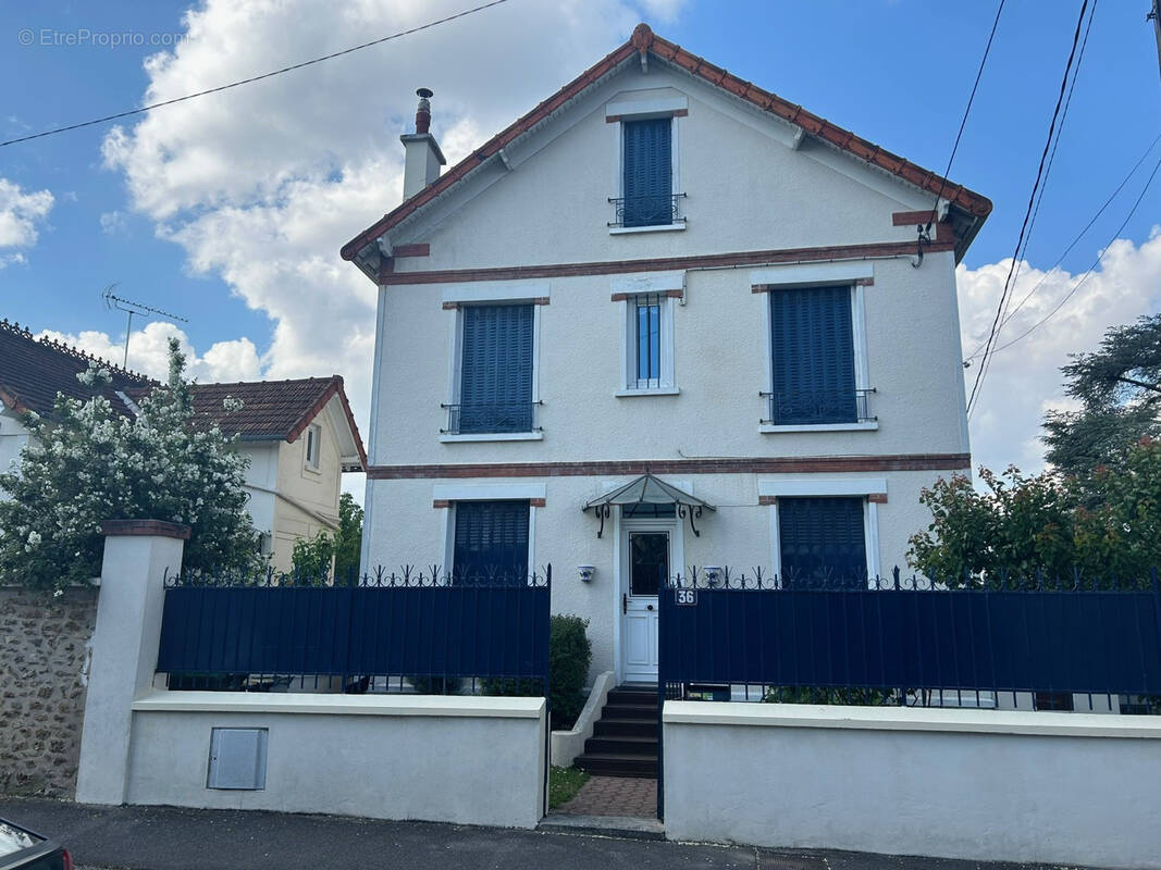 Maison à ARPAJON