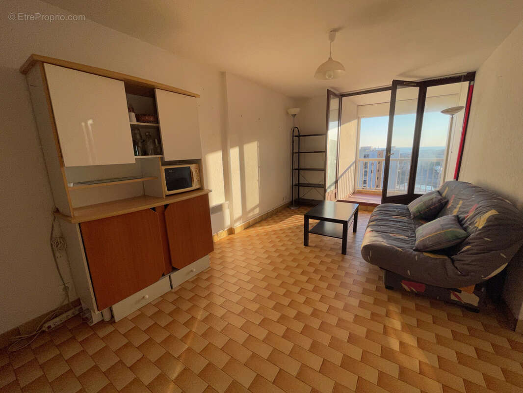 Appartement à MAUGUIO