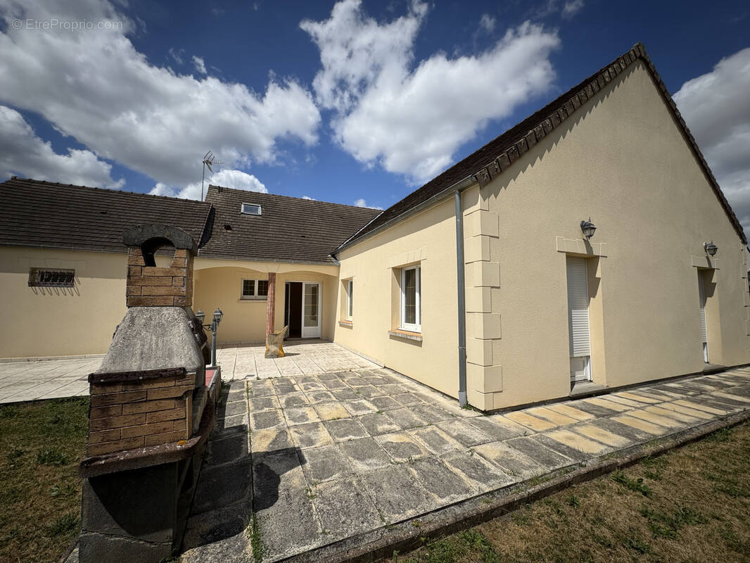 Maison à CHAINGY