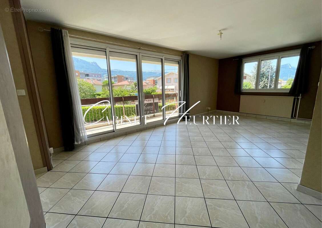 Appartement à ECHIROLLES