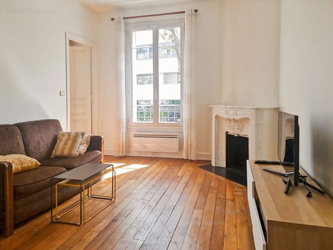 Appartement à PARIS-15E