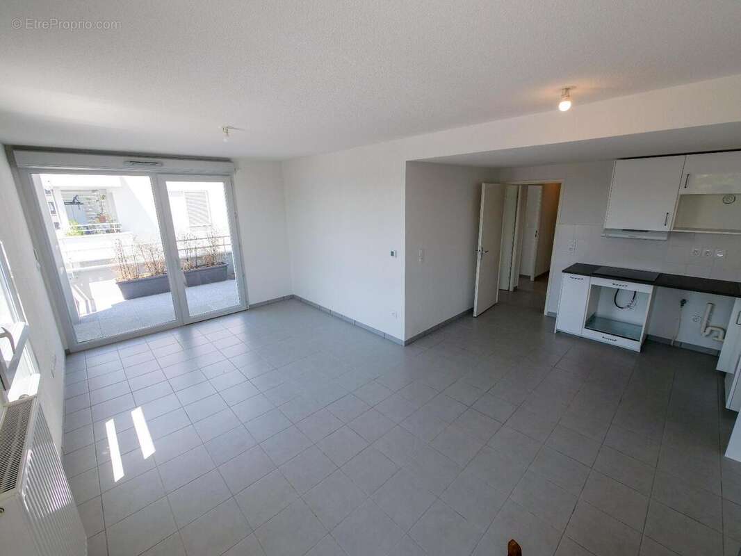   - Appartement à TOULOUSE