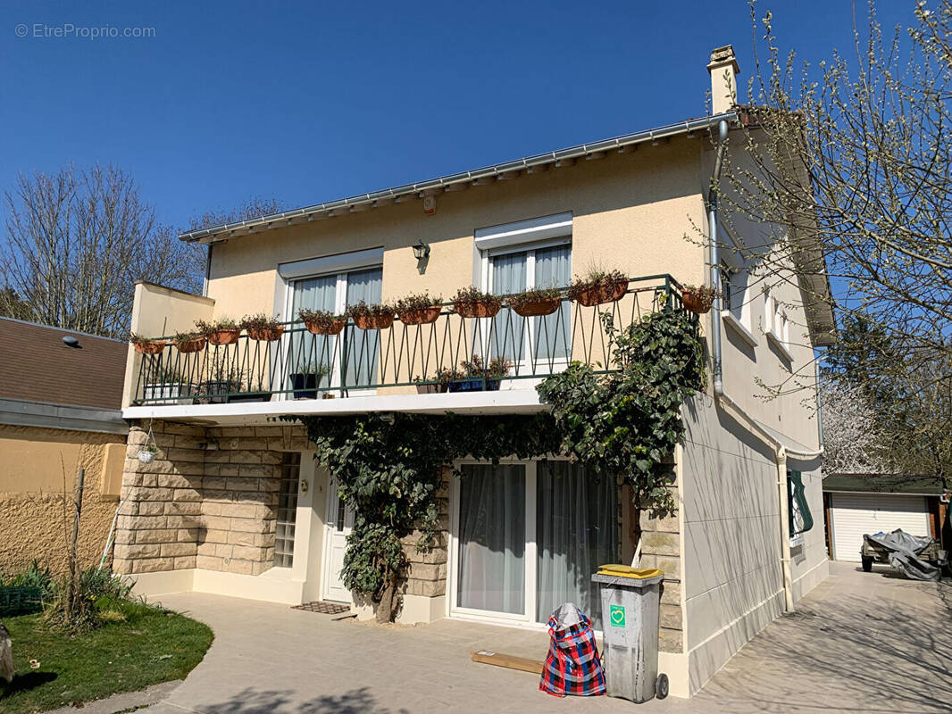 Maison à MONTMORENCY
