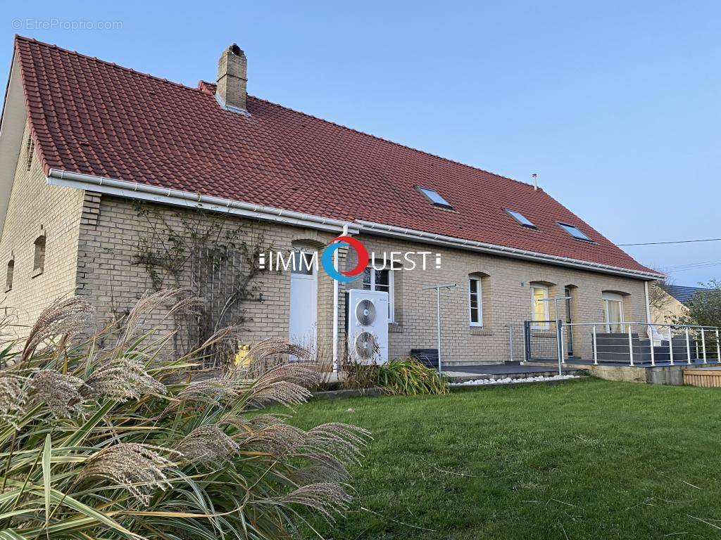 Maison à LICQUES
