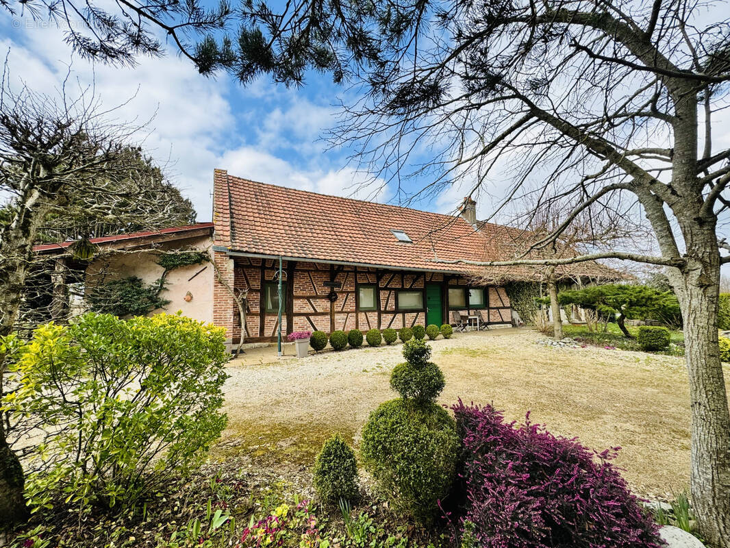 Maison à MERVANS