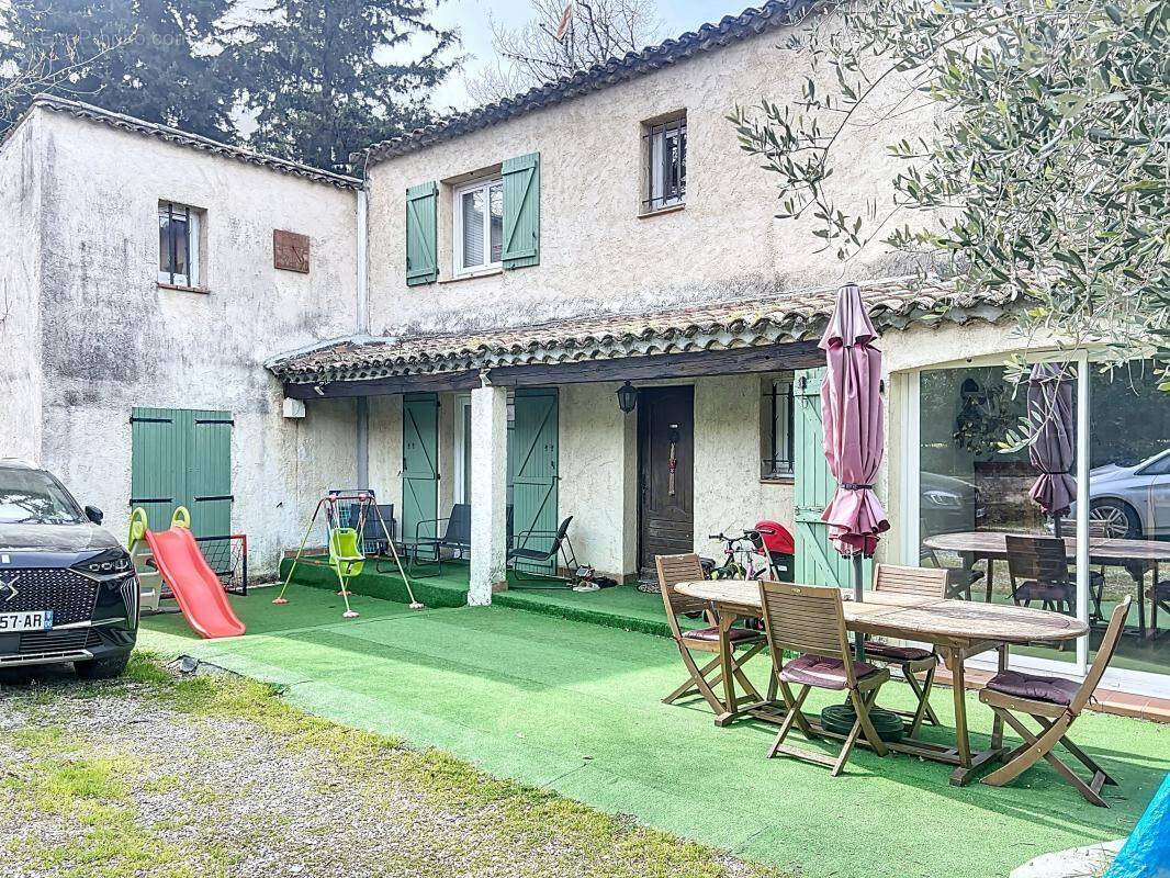 Maison à VILLENEUVE-LOUBET