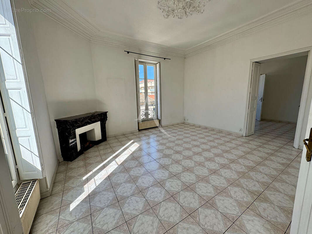 Appartement à NIMES