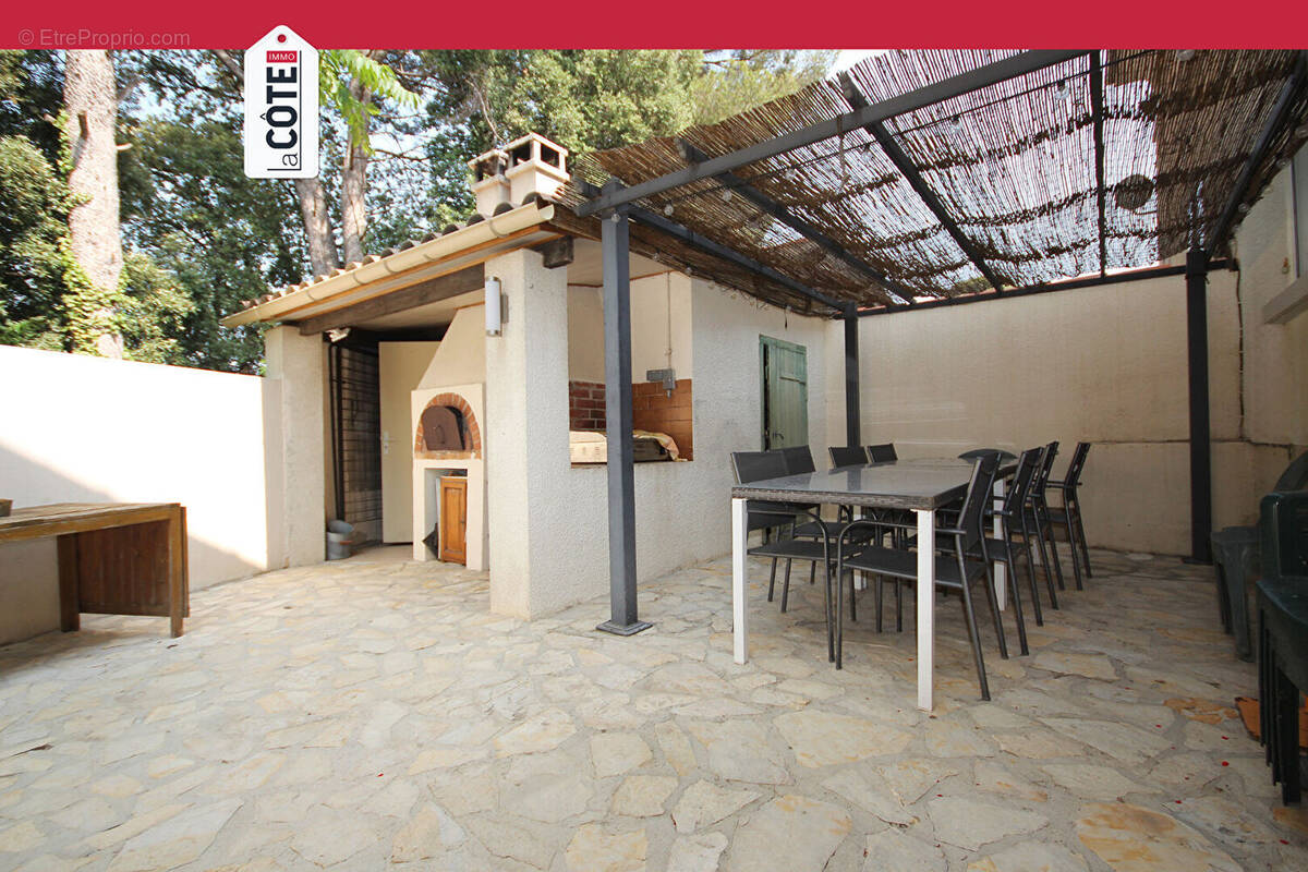 Maison à CHATEAUNEUF-LES-MARTIGUES