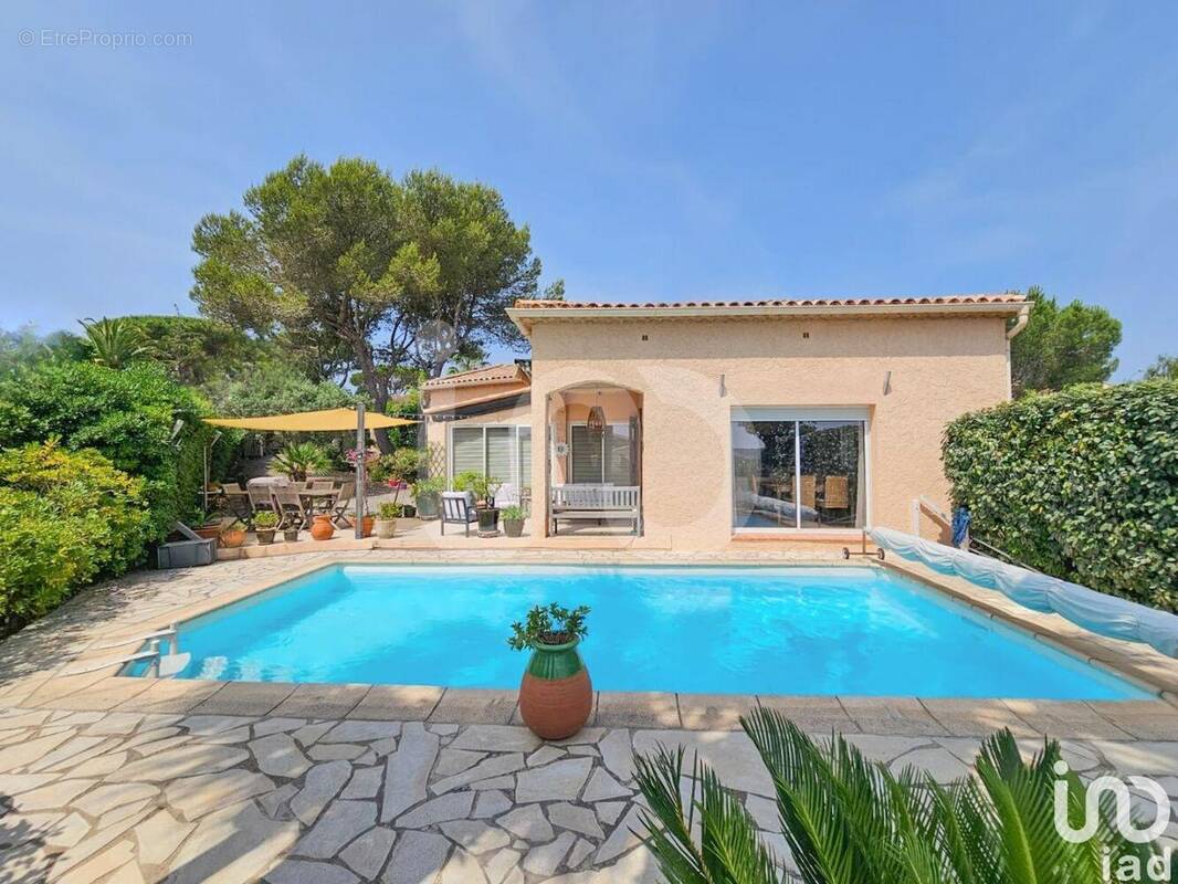 Photo 1 - Maison à FREJUS