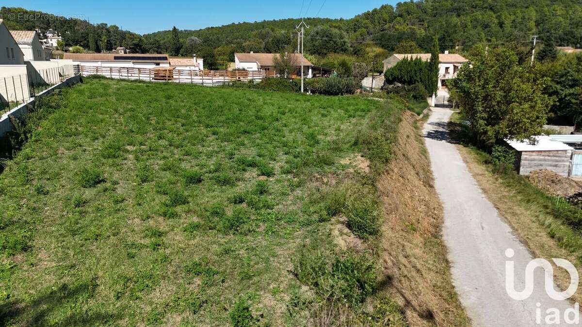 Photo 2 - Terrain à CAVILLARGUES