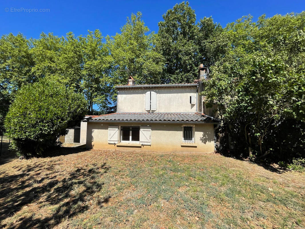 Maison à AUSSILLON