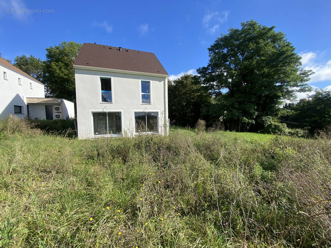 Maison à QUINCY-VOISINS