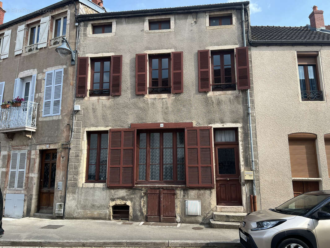 Maison à NUITS-SAINT-GEORGES