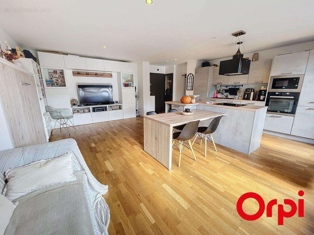 Appartement à MARSEILLE-12E