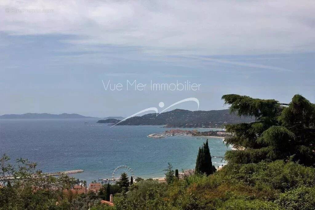 Maison à LE LAVANDOU