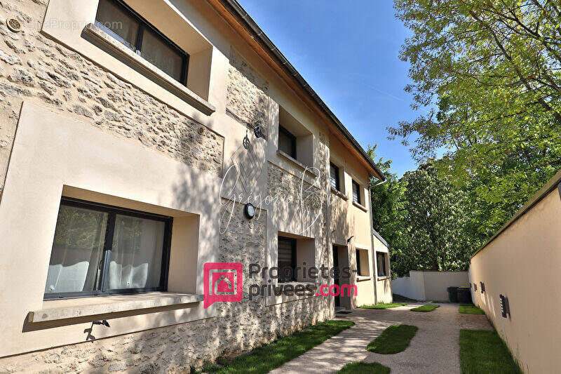 Maison à COULOMMIERS